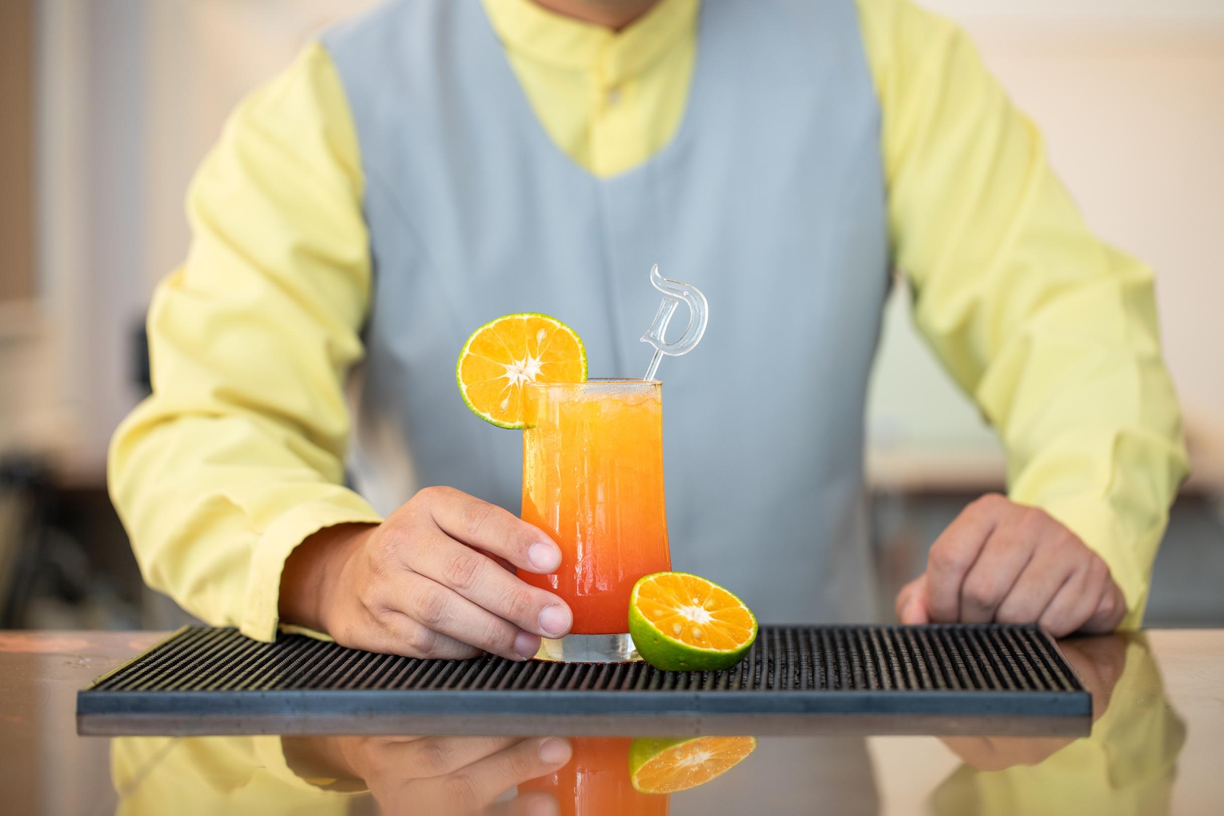 فندق دويست ثاني باتايا المظهر الخارجي الصورة A bar mat