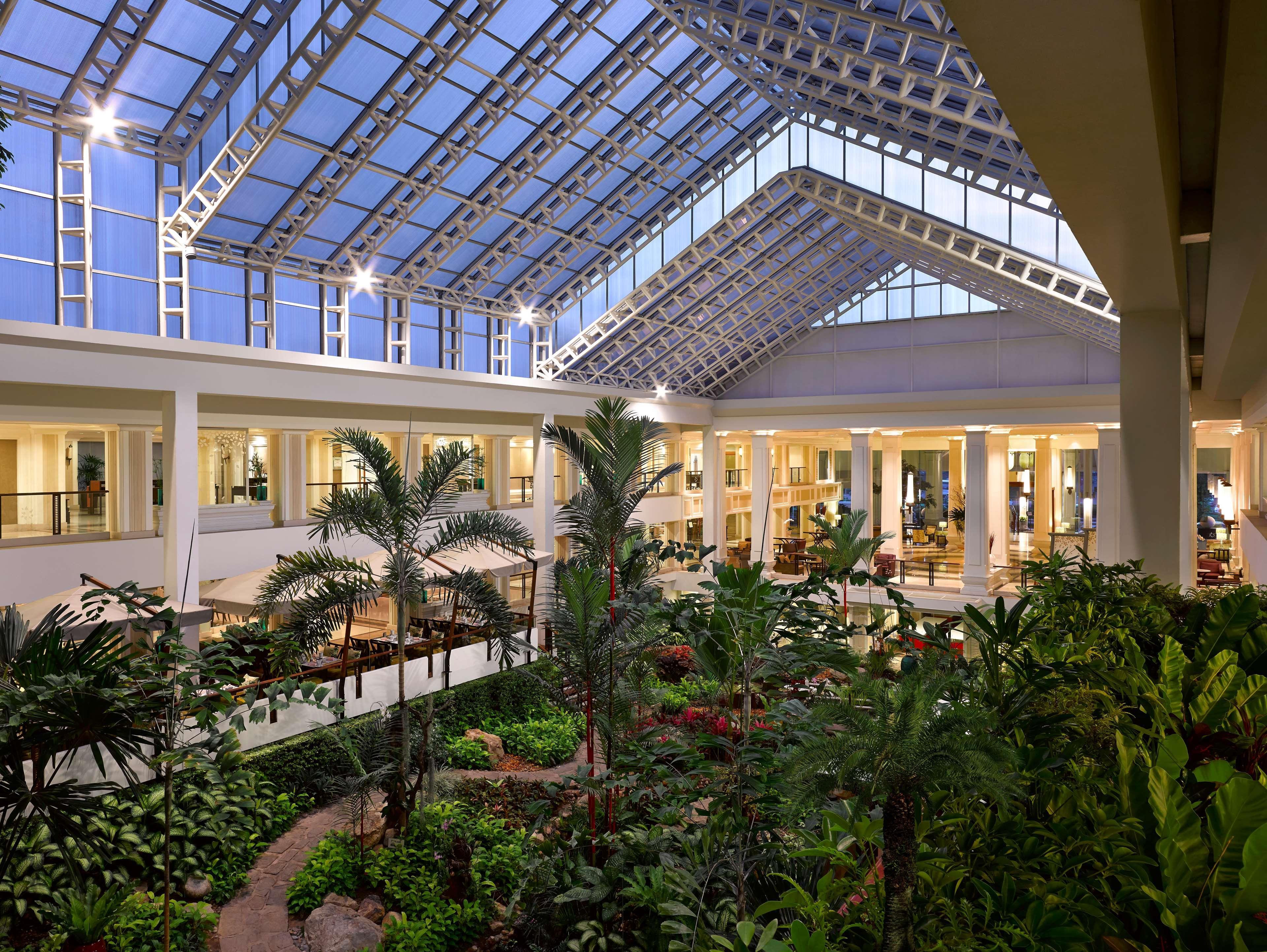 فندق دويست ثاني باتايا المظهر الخارجي الصورة The interior of the hotel