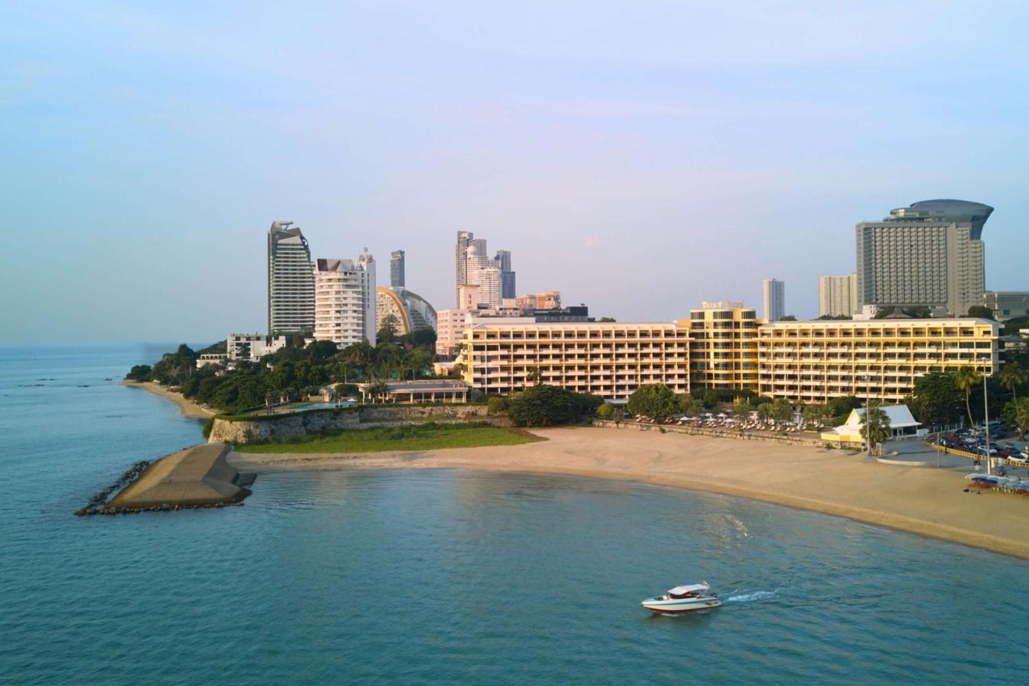 فندق دويست ثاني باتايا المظهر الخارجي الصورة Pattaya skyline